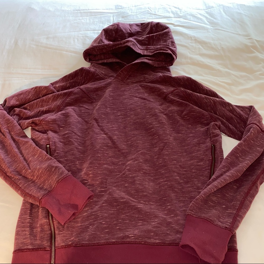 Lululemon Sweatshirt